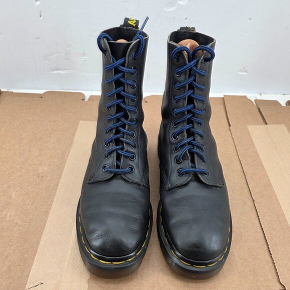 Dr Doc Martens Made in England Womens 10 Hole Distress Black Boots UK 5 US w's 7 - Picture 2 of 11